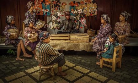 Seni Kriya Perpaduan Keindahan, Fungsi Dan Kearifan Lokal