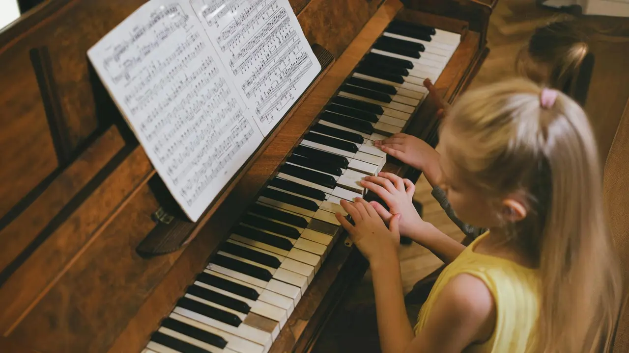 Hobi Bermain Piano