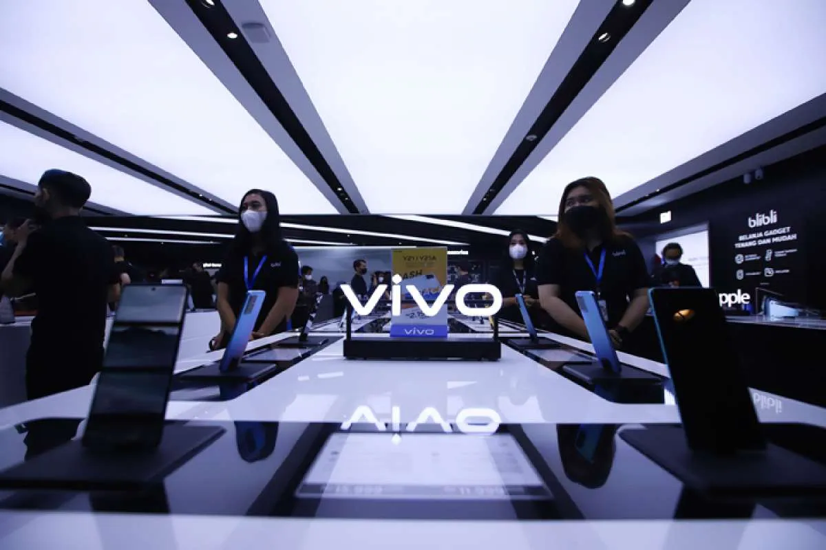 Vivo V70